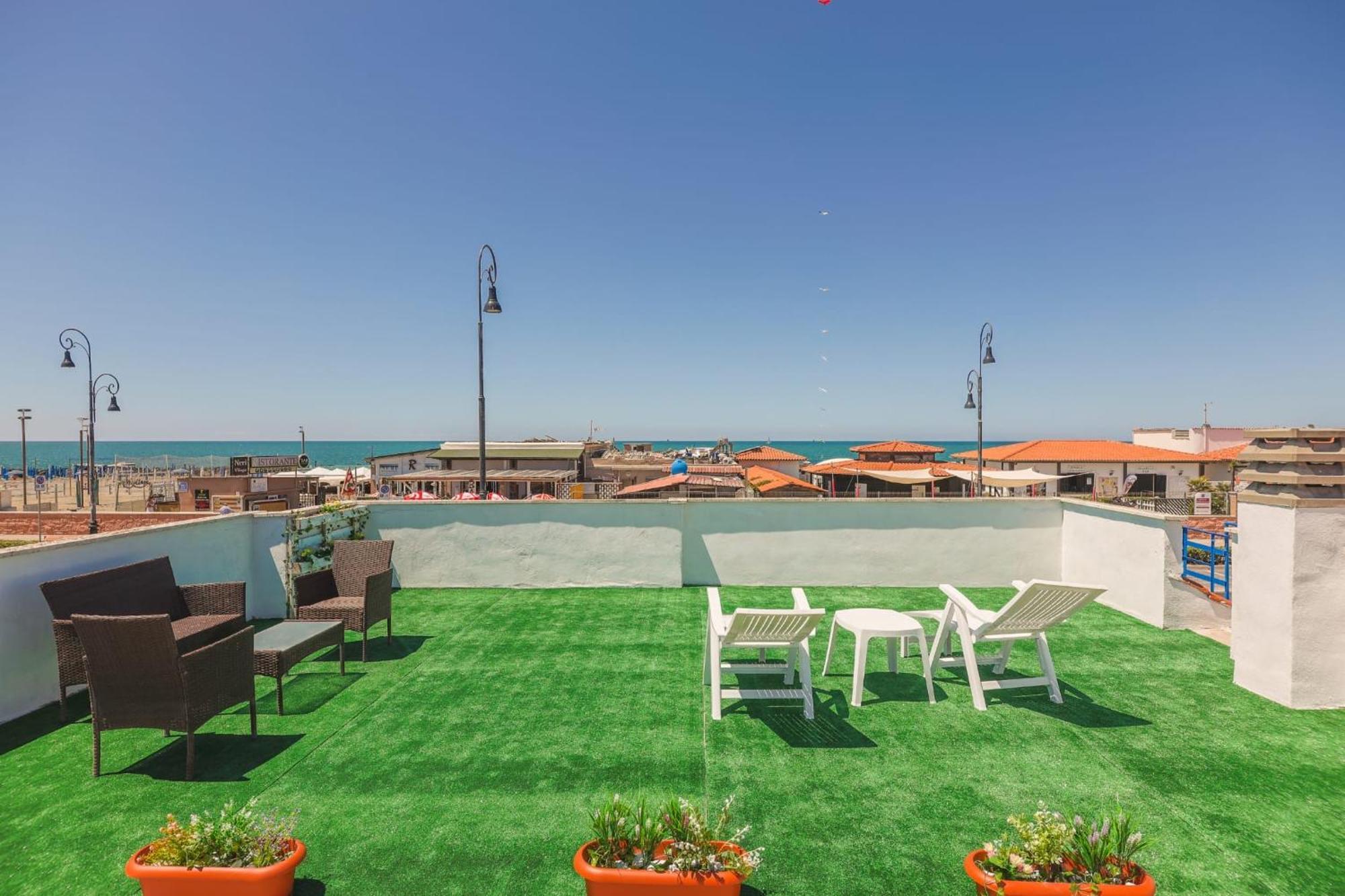 Miramare Fiumicino Bed & Breakfast Ngoại thất bức ảnh